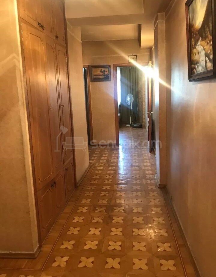3 Սենյականոց Բնակարան, 72քմ, 2/9 հարկ, Նորմալ Վիճակում