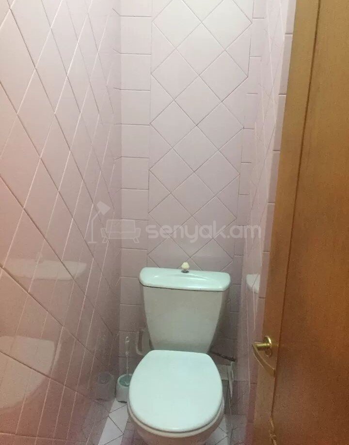 3 Սենյականոց Բնակարան, 72քմ, 2/9 հարկ, Նորմալ Վիճակում