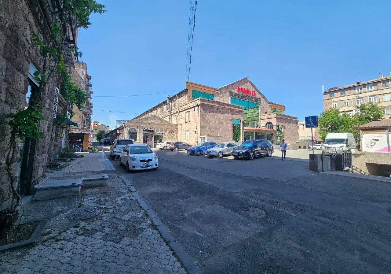 Առևտրի Տարածք, 122քմ