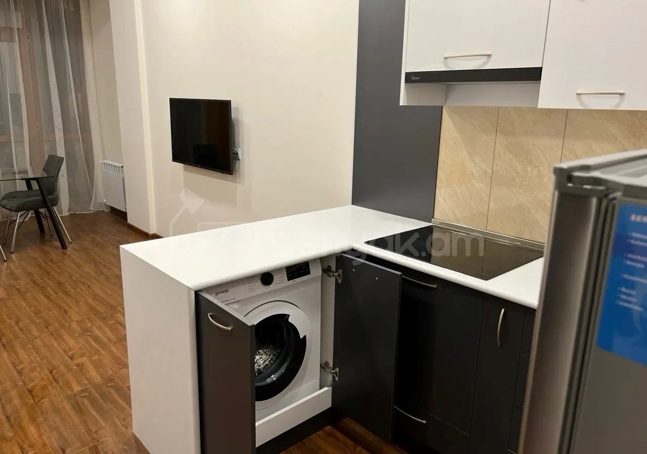 2 Սենյականոց Բնակարան Նորակառույցում, 47քմ, 5/8 հարկ, Կապիտալ Վերանորոգված, Կահավորված, Արևկող