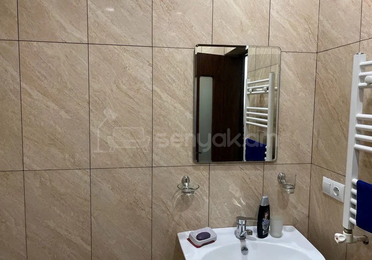 2 Սենյականոց Բնակարան Նորակառույցում, 47քմ, 5/8 հարկ, Կապիտալ Վերանորոգված, Կահավորված, Արևկող