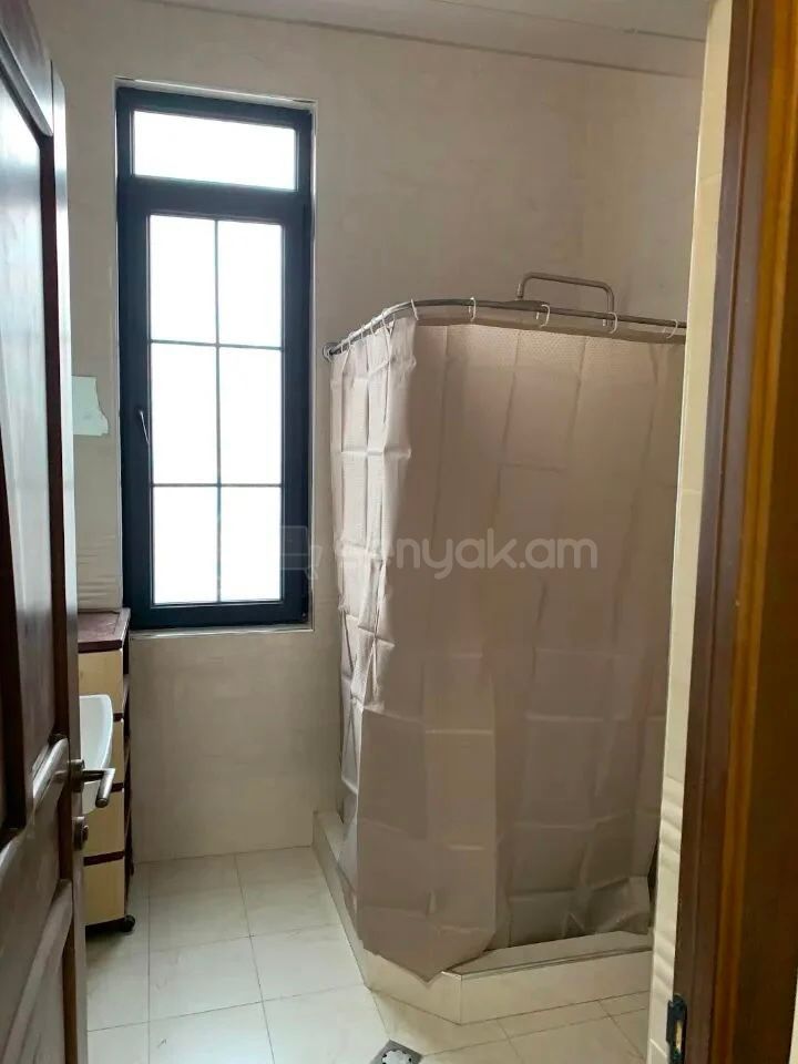 3 Սենյականոց Բնակարան Նորակառույցում, 100քմ, 2/2 հարկ, Կապիտալ Վերանորոգված, Կահավորված