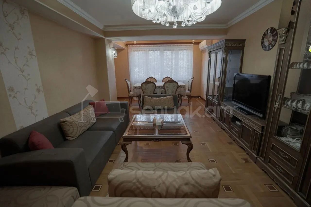 3 Սենյականոց Բնակարան Քարե Շենքում, 102քմ, 14/16 հարկ, Դիզայներական Վերանորոգված, Կահավորված