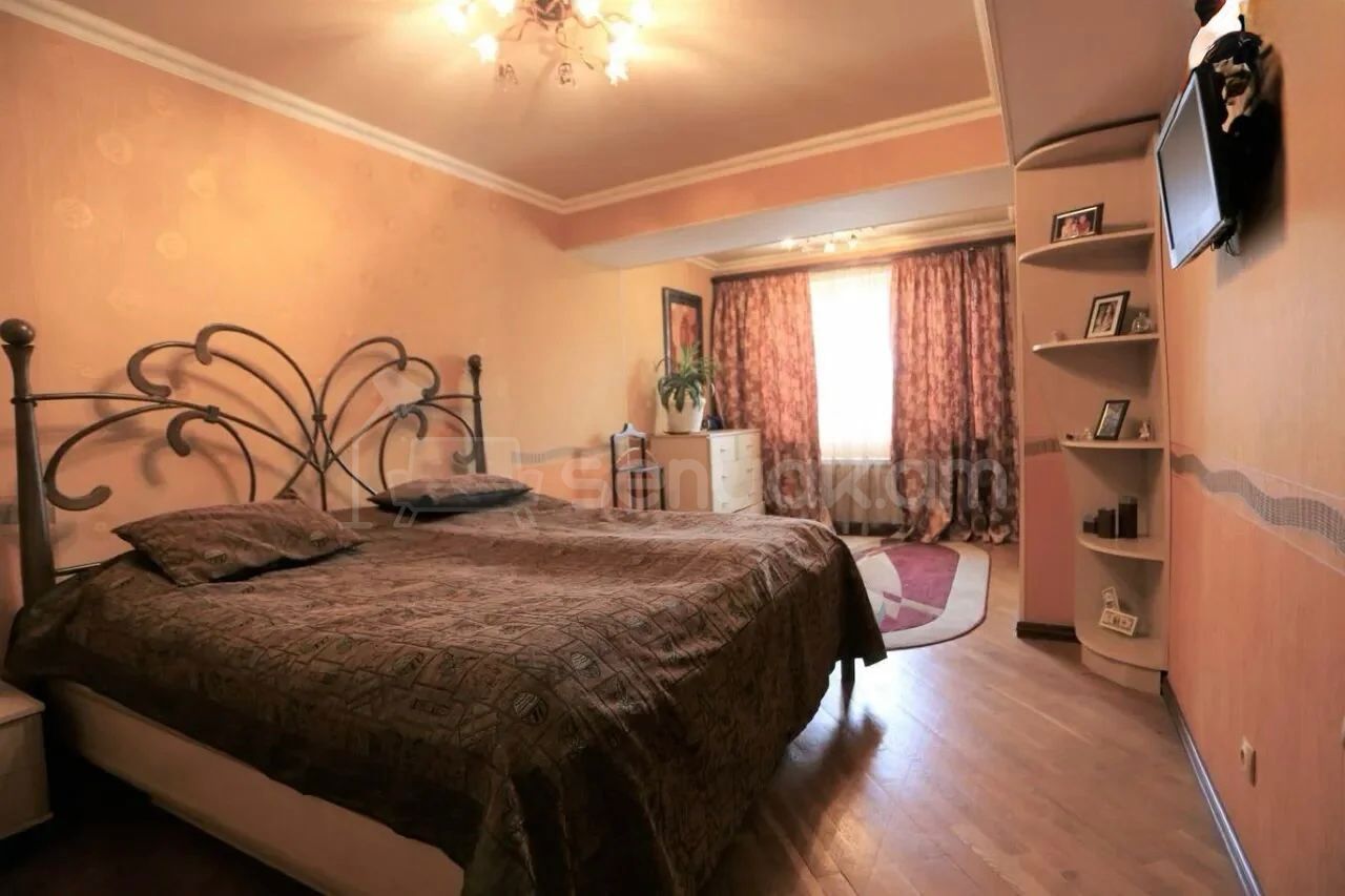 3 Սենյականոց Բնակարան Քարե Շենքում, 107քմ, 14/16 հարկ, Կապիտալ Վերանորոգված, Կահավորված, Արևկող
