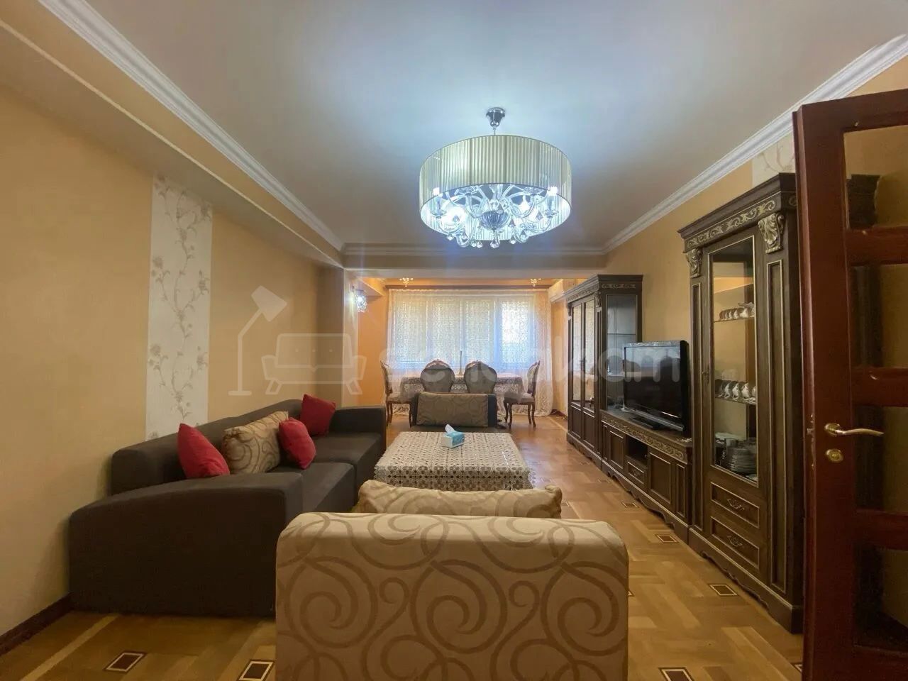 3 Սենյականոց Բնակարան Քարե Շենքում, 107քմ, 14/16 հարկ, Կապիտալ Վերանորոգված, Կահավորված, Արևկող