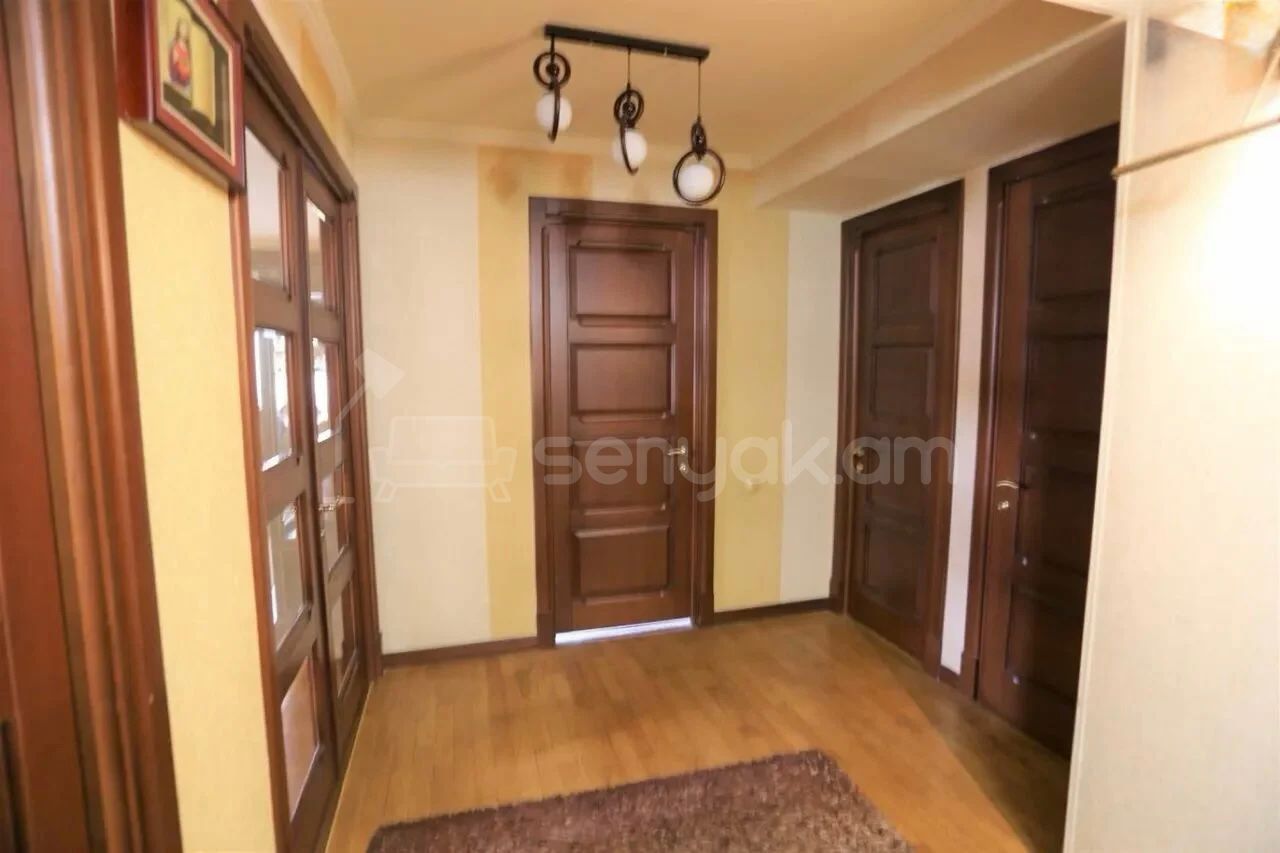 3 Սենյականոց Բնակարան Քարե Շենքում, 107քմ, 14/16 հարկ, Կապիտալ Վերանորոգված, Կահավորված, Արևկող