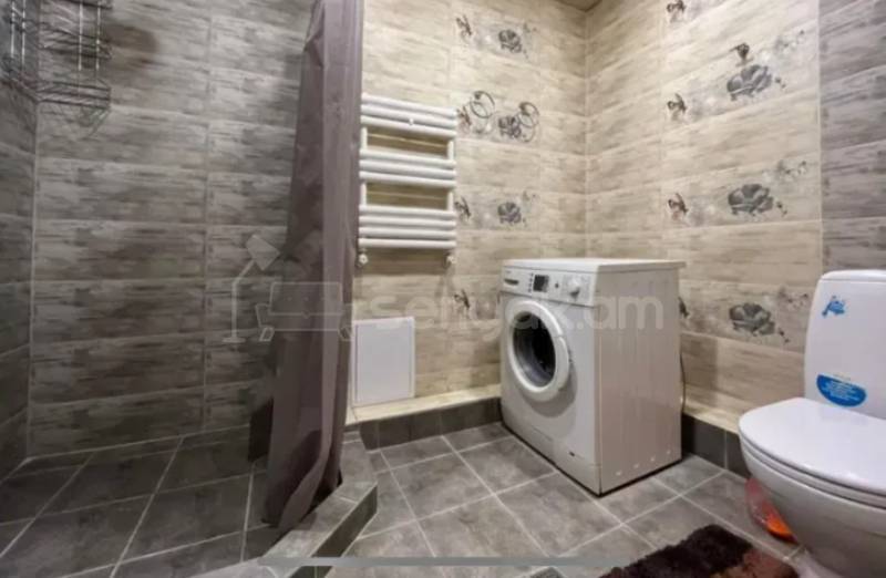 3 Սենյականոց Բնակարան, 68քմ, 5/9 հարկ, Կապիտալ Վերանորոգված, Կահավորված, Արևկող