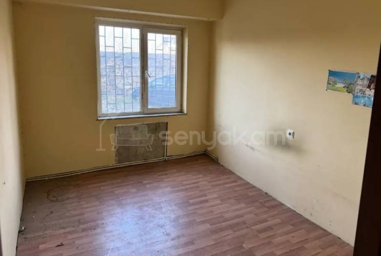 3 Սենյականոց Բնակարան, 80քմ, 1/9 հարկ, Կոսմետիկ Վերանորոգված