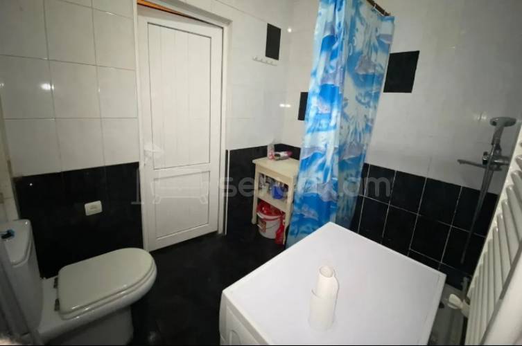 2 Սենյականոց Բնակարան Քարե Շենքում, 56քմ, 2/5 հարկ, Կոսմետիկ Վերանորոգված