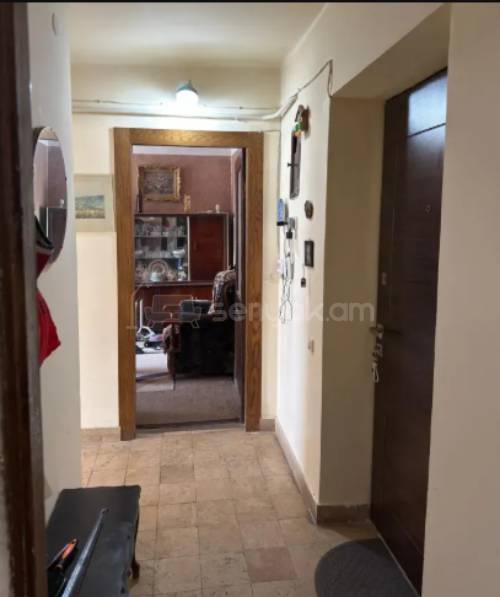 2 Սենյականոց Բնակարան Քարե Շենքում, 52քմ, 2/4 հարկ, Պետական Վիճակում
