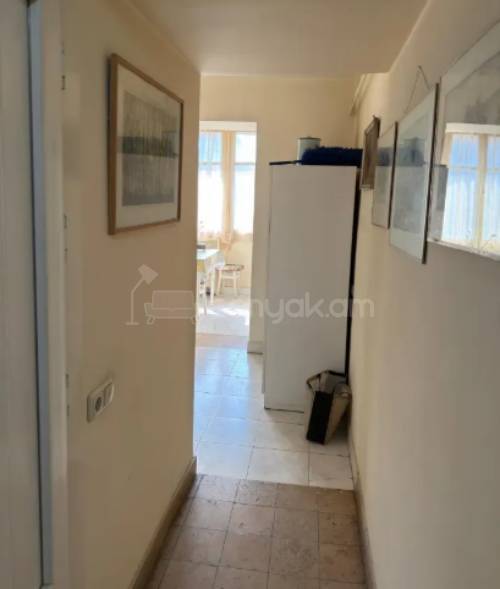 2 Սենյականոց Բնակարան Քարե Շենքում, 52քմ, 2/4 հարկ, Պետական Վիճակում