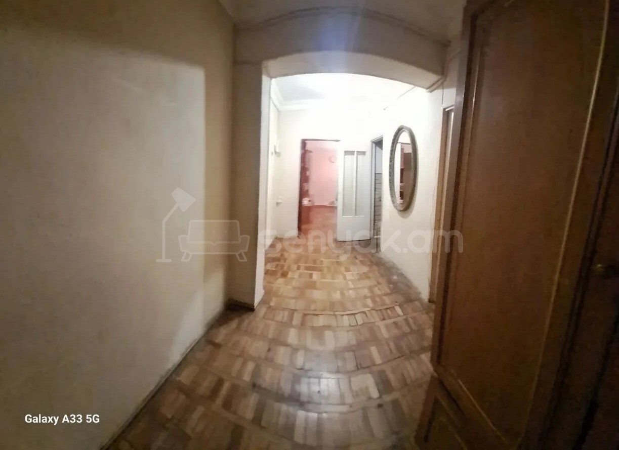4 Սենյականոց Բնակարան, 92քմ, 5/9 հարկ, Պետական Վիճակում