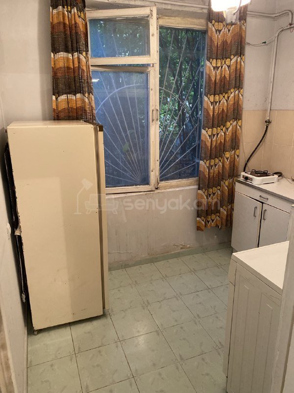 1 Սենյականոց Բնակարան, 33քմ, 1/5 հարկ, Նորմալ Վիճակում, Կահավորված