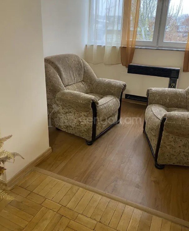 2 Սենյականոց Բնակարան Քարե Շենքում, 55քմ, 5/5 հարկ, Կապիտալ Վերանորոգված, Կահավորված, Արևկող