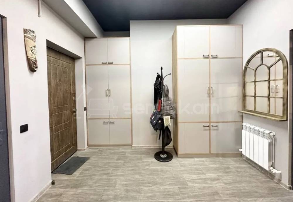 2 Սենյականոց Բնակարան Քարե Շենքում, 59քմ, 11/11 հարկ, Դիզայներական Վերանորոգված, Կահավորված, Արևկող