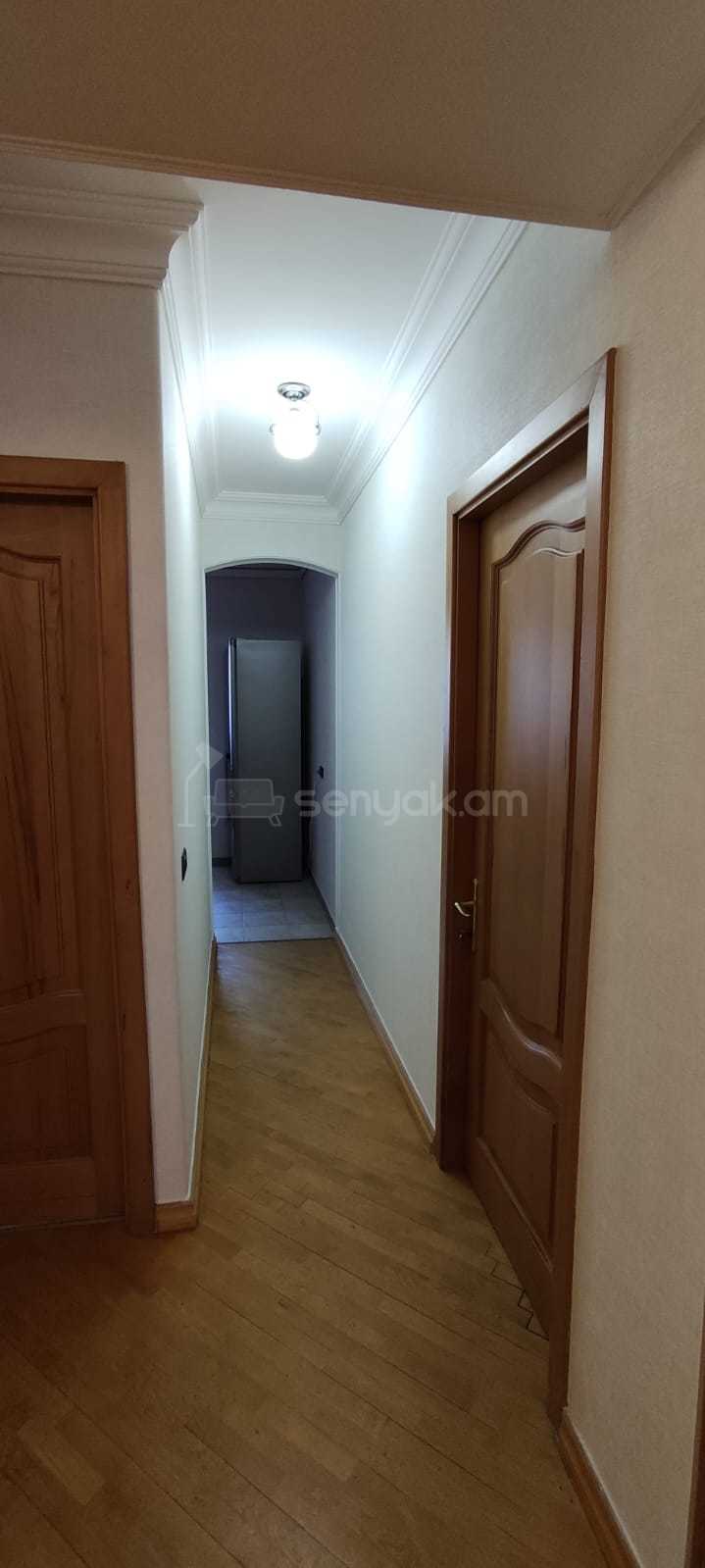 2 Սենյականոց Բնակարան, 45քմ, 3/9 հարկ, Դիզայներական Վերանորոգված, Կահավորված, Արևկող