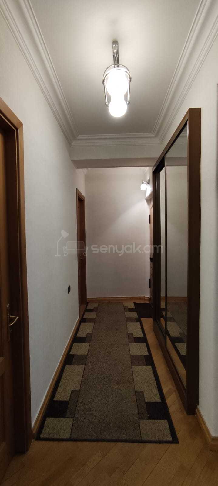2 Սենյականոց Բնակարան, 45քմ, 3/9 հարկ, Դիզայներական Վերանորոգված, Կահավորված, Արևկող