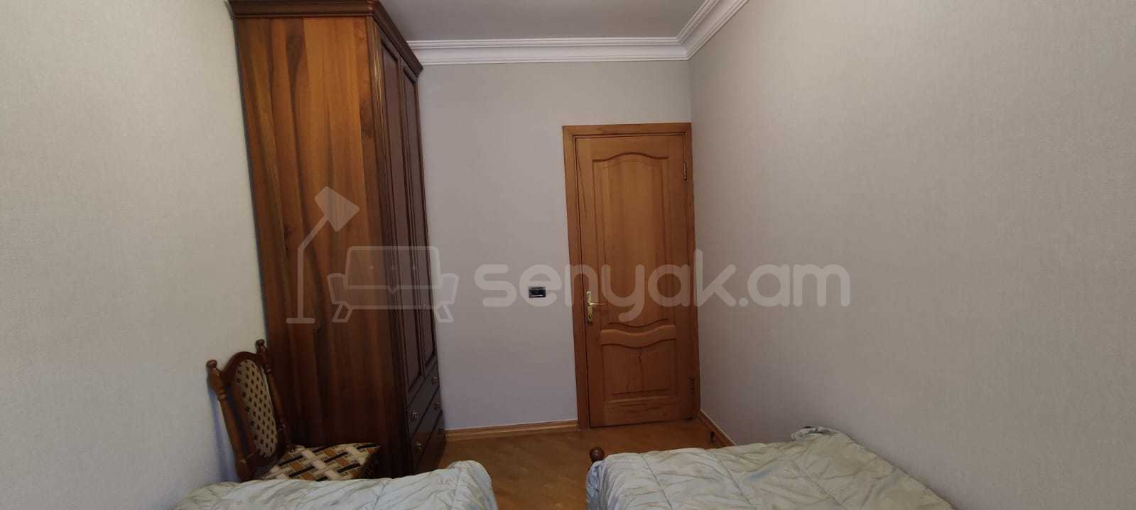 2 Սենյականոց Բնակարան, 45քմ, 3/9 հարկ, Դիզայներական Վերանորոգված, Կահավորված, Արևկող