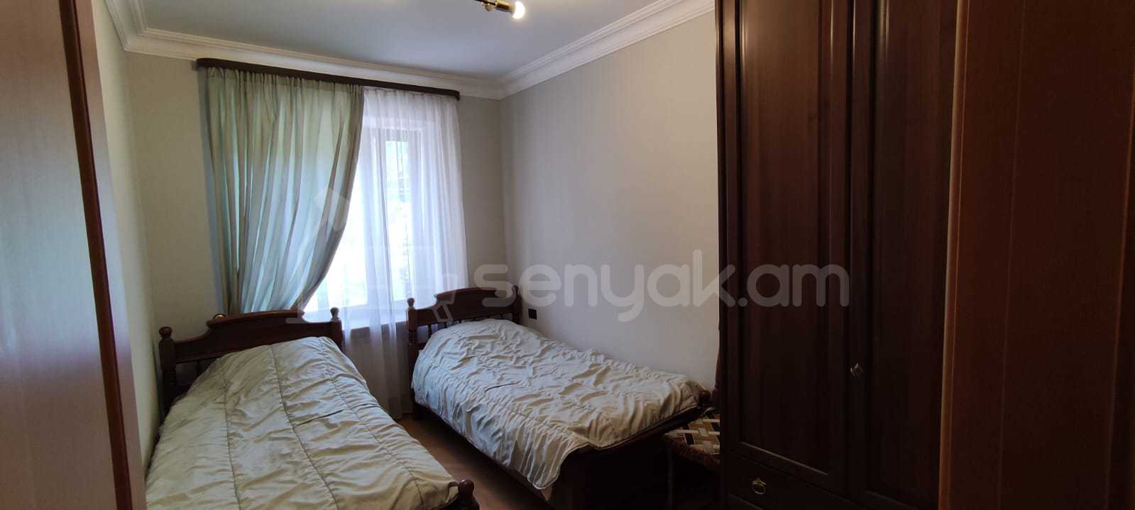 2 Սենյականոց Բնակարան, 45քմ, 3/9 հարկ, Դիզայներական Վերանորոգված, Կահավորված, Արևկող