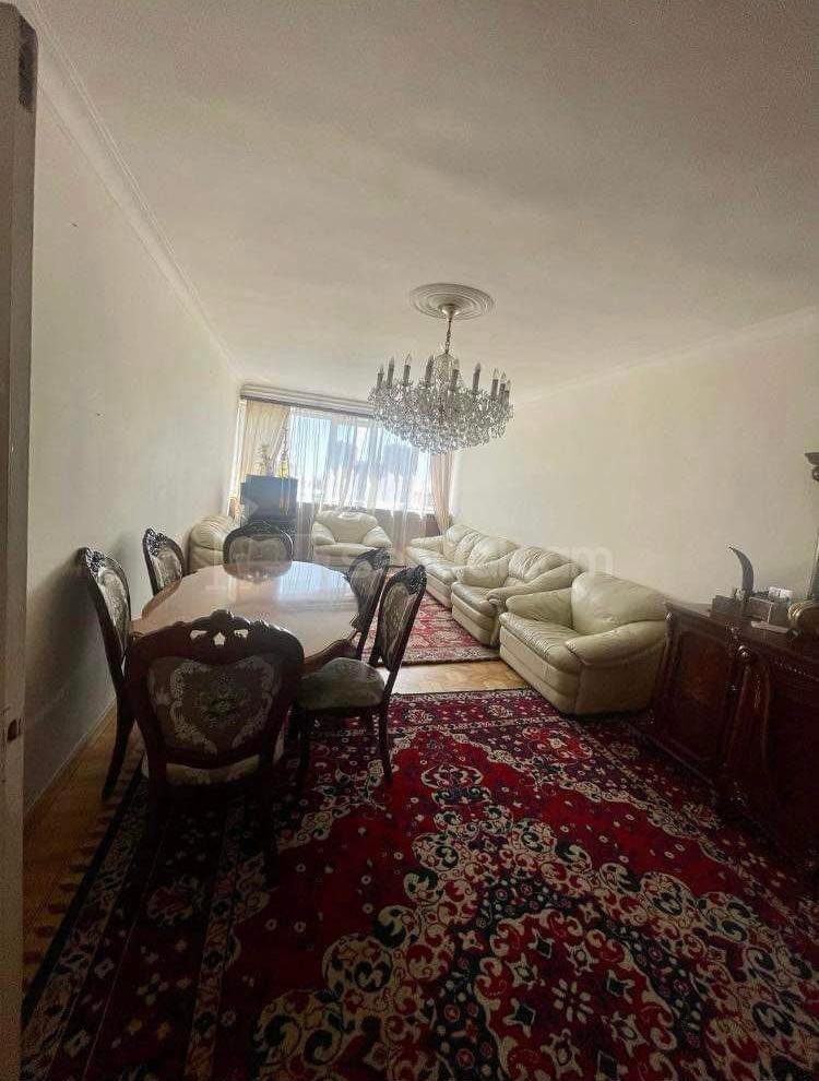 4 Սենյականոց Բնակարան Քարե Շենքում, 100քմ, 2/5 հարկ, Կապիտալ Վերանորոգված, Կահավորված, Արևկող