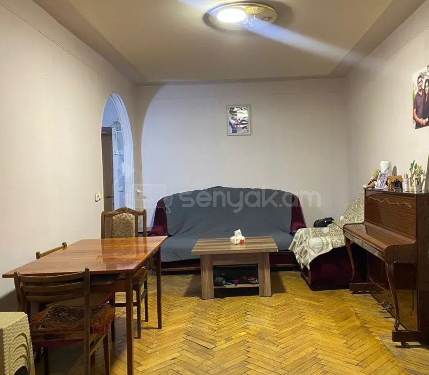 1 Սենյականոց Բնակարան Քարե Շենքում, 43քմ, 5/6 հարկ, Կոսմետիկ Վերանորոգված