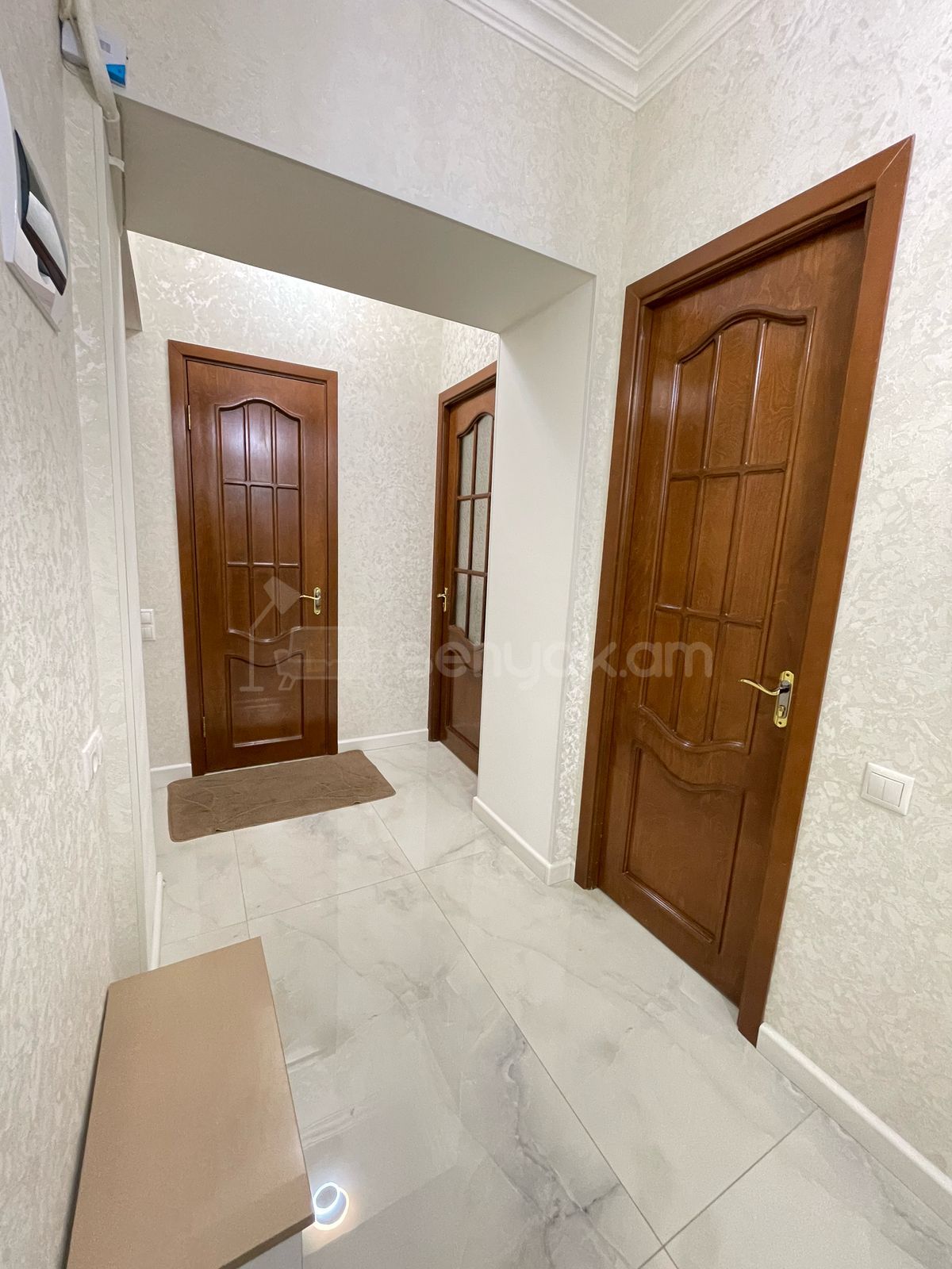 2 Սենյականոց Բնակարան Քարե Շենքում, 70քմ, 1/5 հարկ, Դիզայներական Վերանորոգված