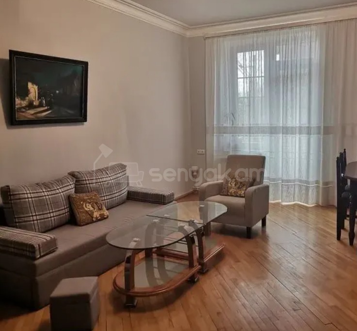2 Սենյականոց Բնակարան Քարե Շենքում, 56քմ, 3/5 հարկ, Կապիտալ Վերանորոգված