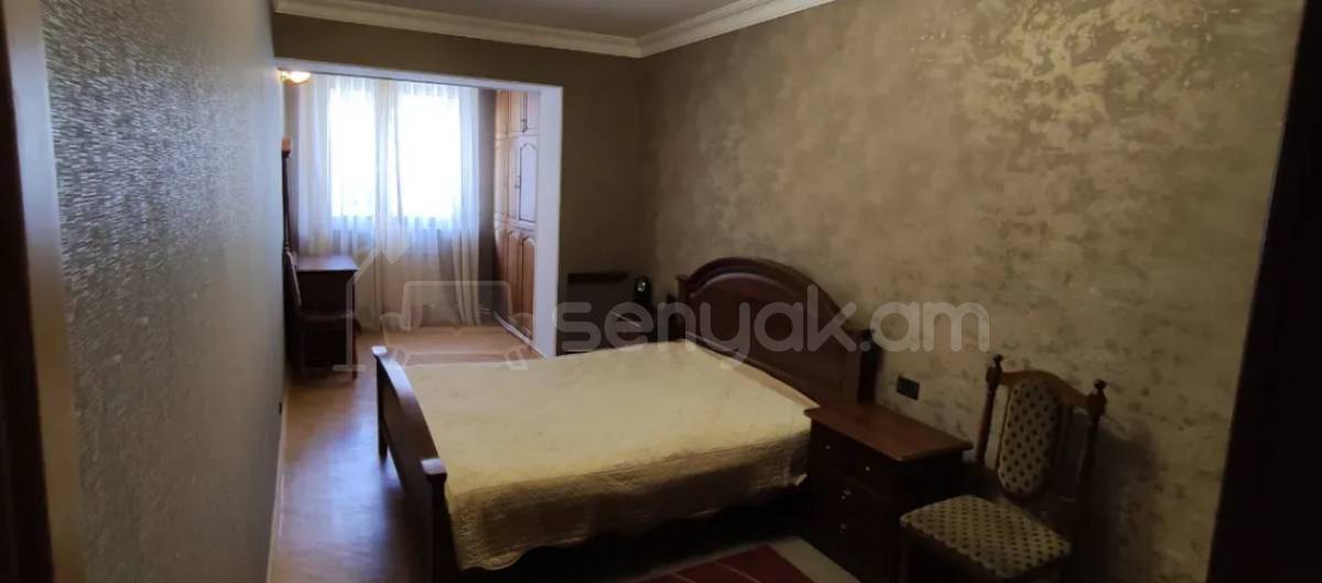 4 Սենյականոց Բնակարան Քարե Շենքում, 90քմ, 2/5 հարկ, Կապիտալ Վերանորոգված, Կահավորված, Արևկող