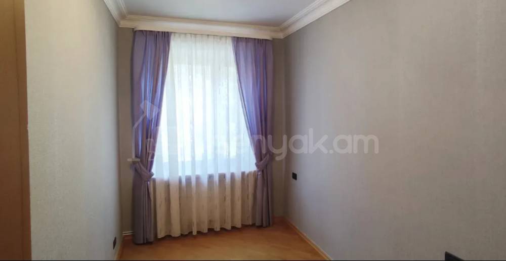 4 Սենյականոց Բնակարան Քարե Շենքում, 90քմ, 2/5 հարկ, Կապիտալ Վերանորոգված, Կահավորված, Արևկող