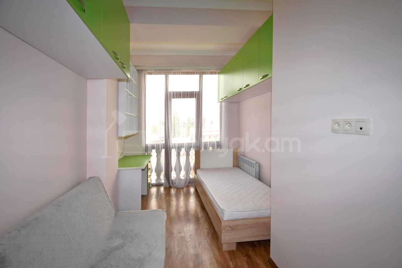 4 Սենյականոց Բնակարան Նորակառույցում, 100քմ, 5/8 հարկ, Կապիտալ Վերանորոգված, Կահավորված, Արևկող