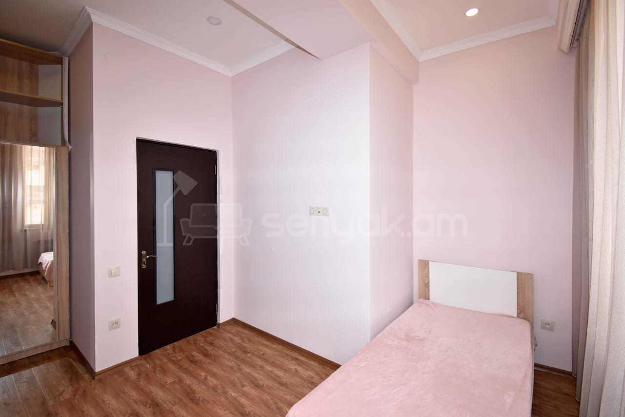 4 Սենյականոց Բնակարան Նորակառույցում, 100քմ, 5/8 հարկ, Կապիտալ Վերանորոգված, Կահավորված, Արևկող