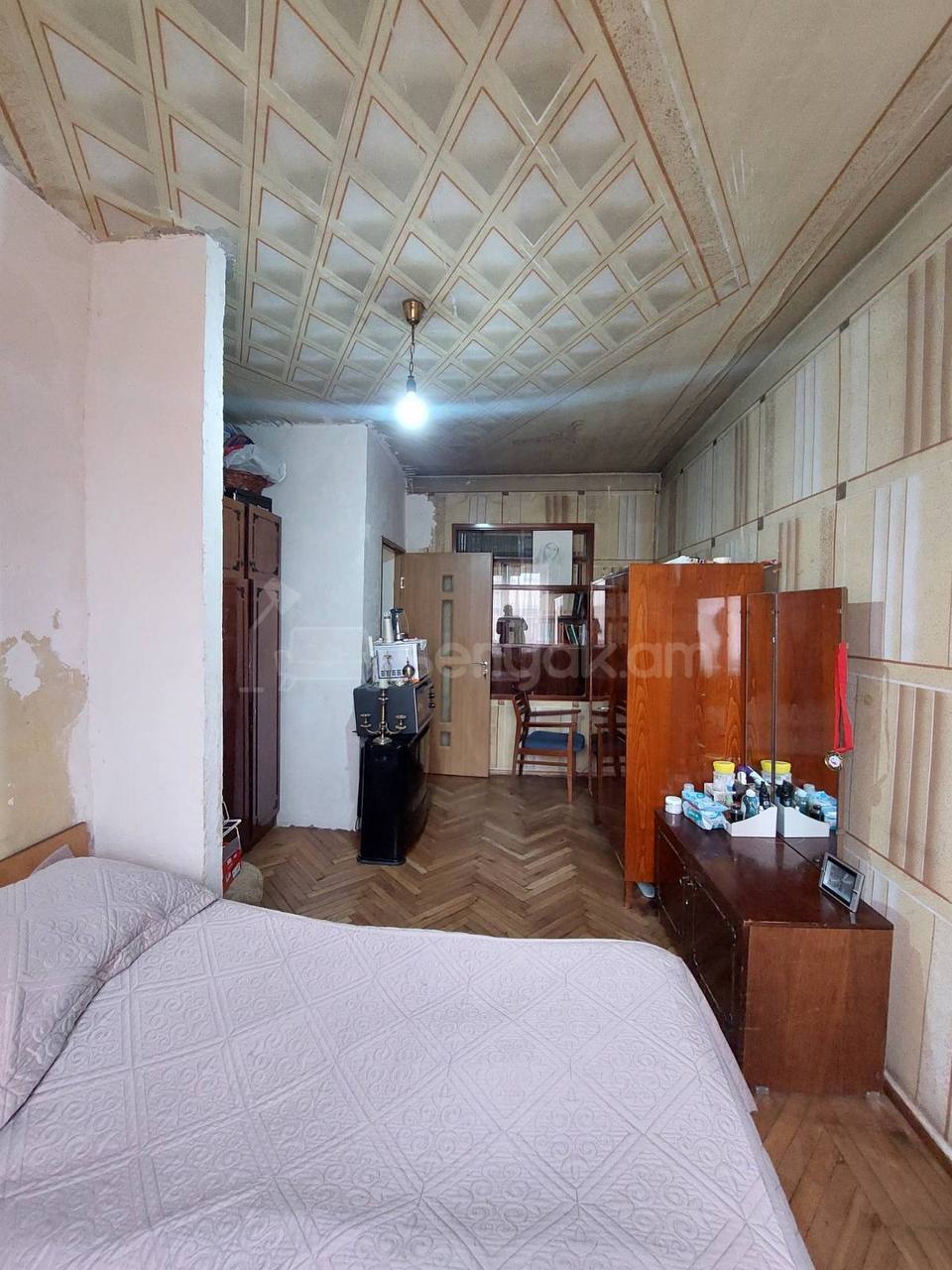 3 Սենյականոց Բնակարան Քարե Շենքում, 60քմ, 5/5 հարկ, Կոսմետիկ Վերանորոգված