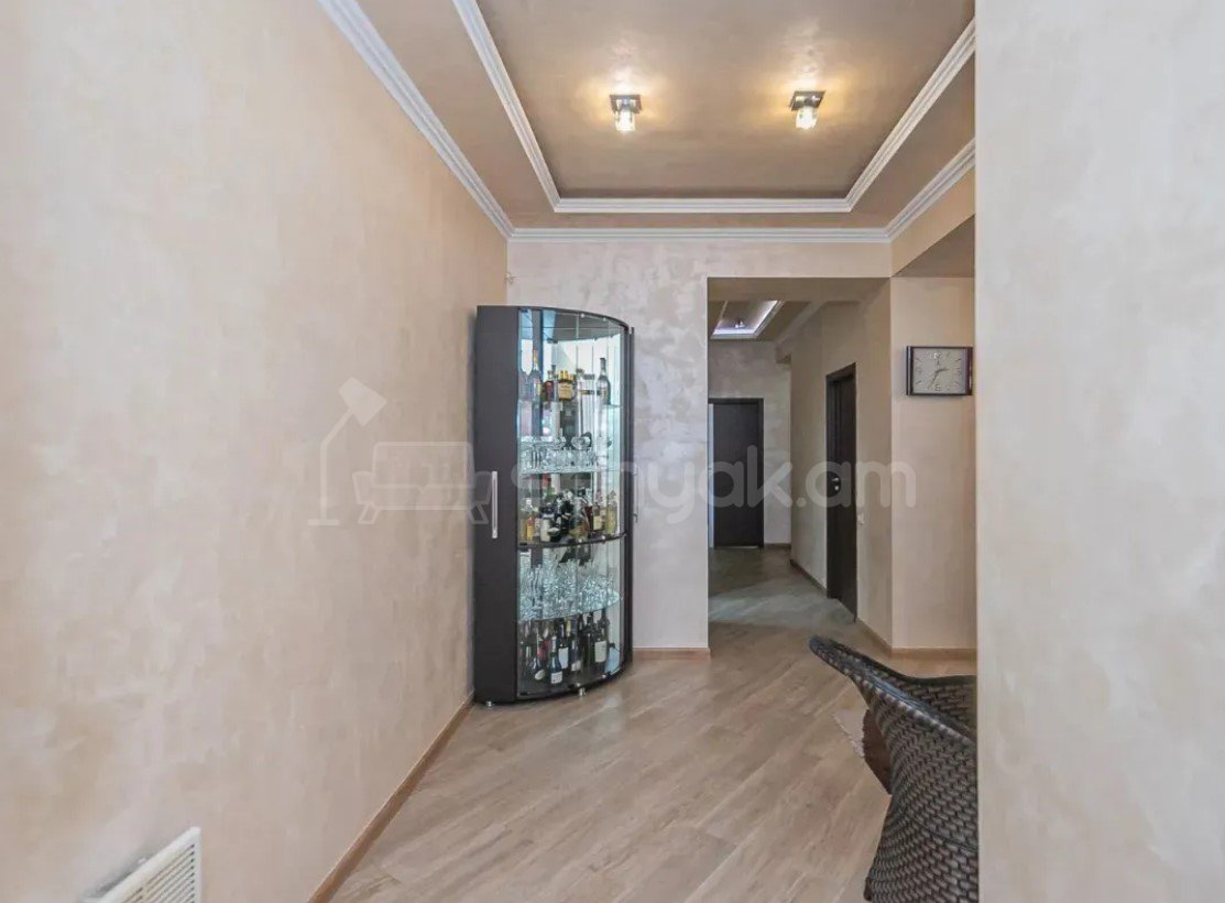 4 Սենյականոց Բնակարան Նորակառույցում, 104քմ, 2/15 հարկ, Կապիտալ Վերանորոգված