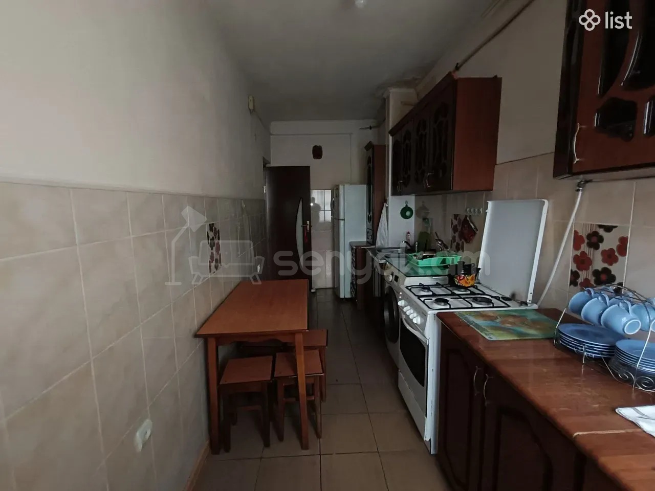 3 Սենյականոց Բնակարան Քարե Շենքում, 75քմ, 3/9 հարկ, Նորմալ Վիճակում, Կահավորված