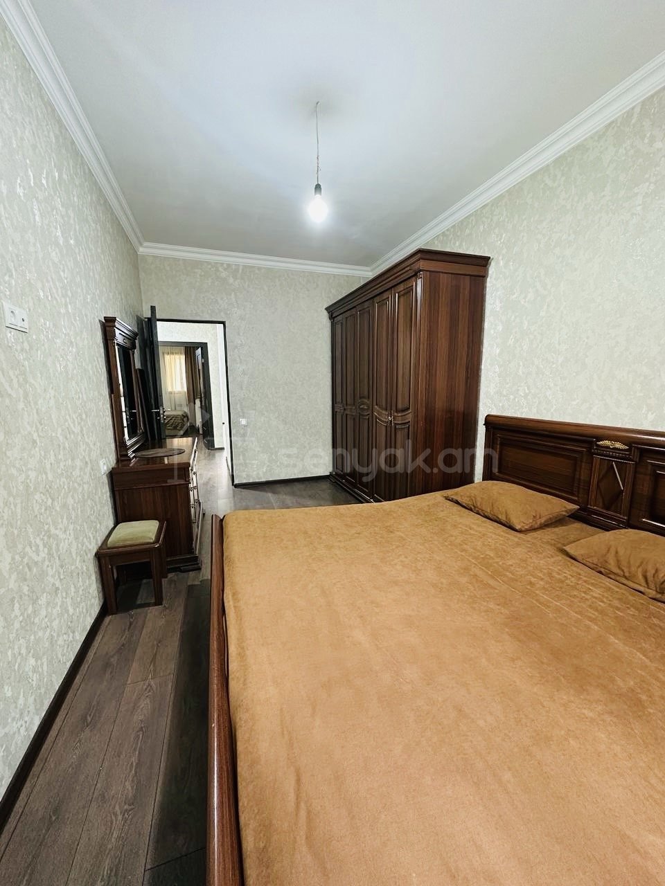 3 Սենյականոց Բնակարան Քարե Շենքում, 85քմ, 2/4 հարկ, Կապիտալ Վերանորոգված