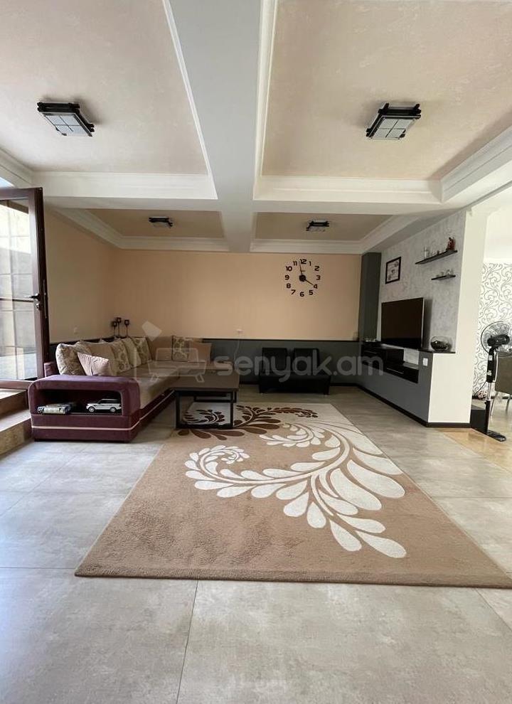 4 Սենյականոց Շքեղ Առանձնատուն, 250քմ, Կահավորված