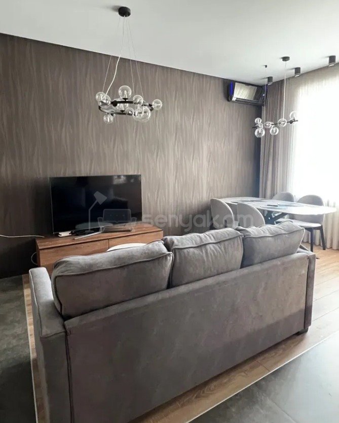 2 Սենյականոց Բնակարան Քարե Շենքում, 42քմ, 4/4 հարկ, Դիզայներական Վերանորոգված, Կահավորված, Արևկող