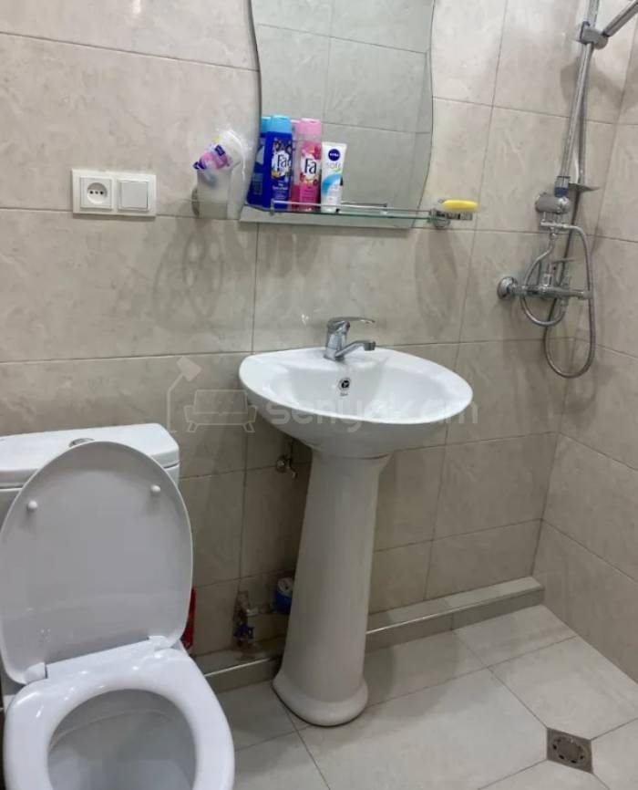 2 Սենյականոց Բնակարան Քարե Շենքում, 50քմ, 5/5 հարկ, Դիզայներական Վերանորոգված, Կահավորված, Արևկող