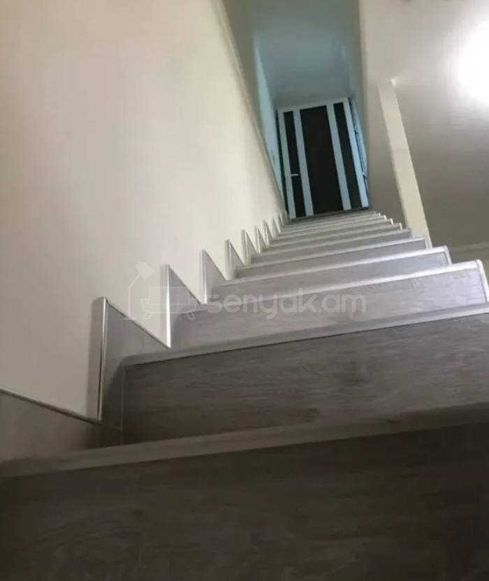 2 Սենյականոց Բնակարան Քարե Շենքում, 50քմ, 5/5 հարկ, Դիզայներական Վերանորոգված, Կահավորված, Արևկող