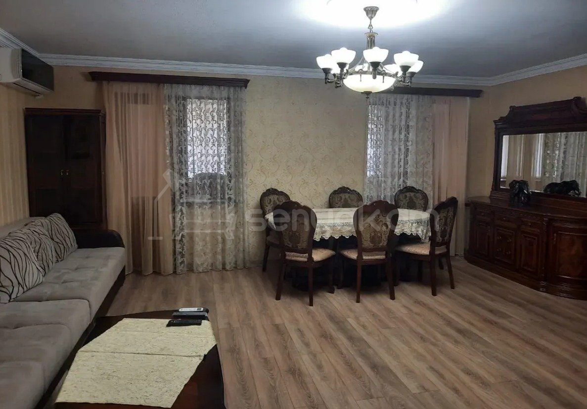 4 Սենյականոց Բնակարան Քարե Շենքում, 130քմ, 2/5 հարկ, Կապիտալ Վերանորոգված, Կահավորված, Արևկող