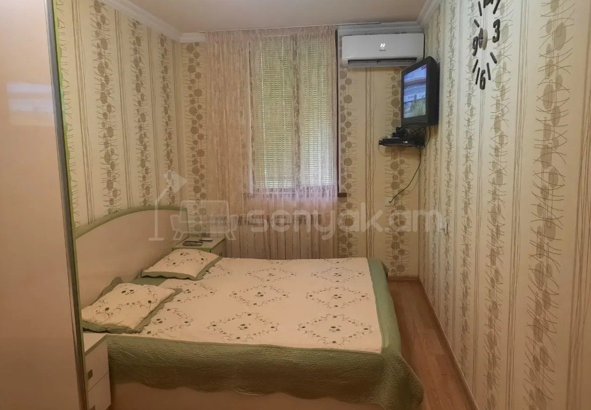 4 Սենյականոց Բնակարան Քարե Շենքում, 130քմ, 2/5 հարկ, Կապիտալ Վերանորոգված, Կահավորված, Արևկող