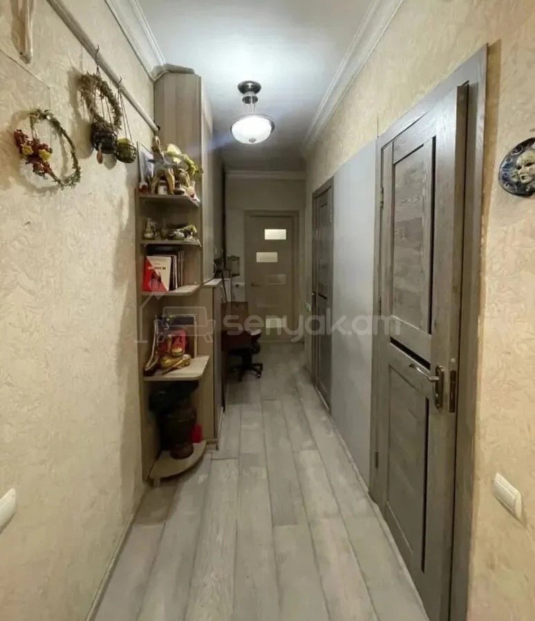 2 Սենյականոց Բնակարան Քարե Շենքում, 68քմ, 1/5 հարկ, Նորմալ Վիճակում