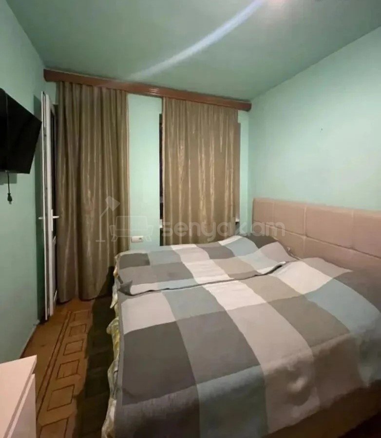 2 Սենյականոց Բնակարան Քարե Շենքում, 68քմ, 1/5 հարկ, Նորմալ Վիճակում