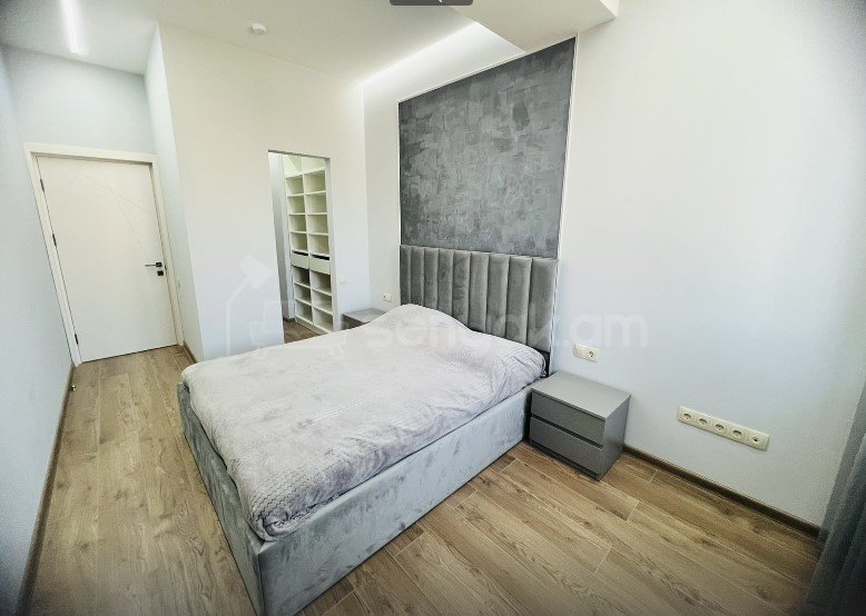 2 Սենյականոց Բնակարան Նորակառույցում, 59քմ, 10/12 հարկ, Դիզայներական Վերանորոգված