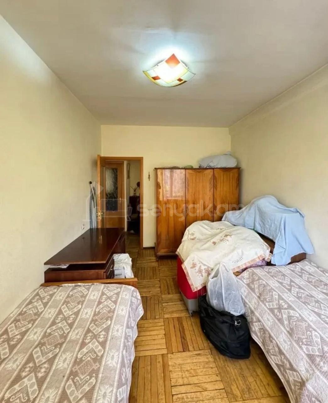 3 Սենյականոց Բնակարան, 73քմ, 2/9 հարկ, Նորմալ Վիճակում