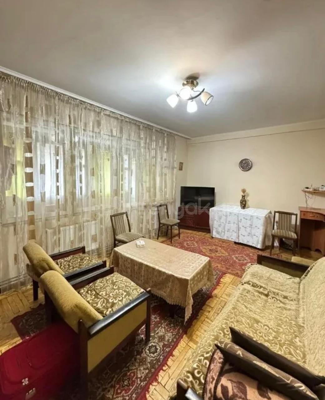 3 Սենյականոց Բնակարան, 73քմ, 2/9 հարկ, Նորմալ Վիճակում