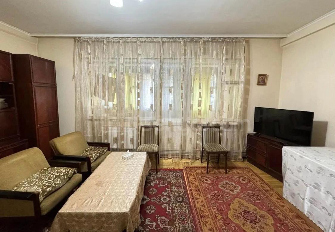 3 Սենյականոց Բնակարան, 73քմ, 2/9 հարկ, Նորմալ Վիճակում