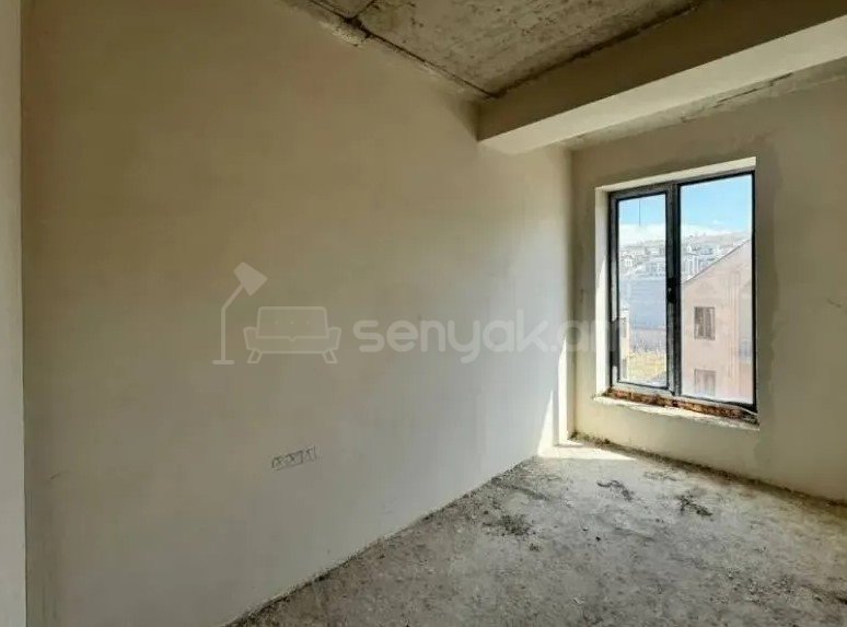 2 Սենյականոց Բնակարան, 42քմ, 5/21 հարկ, Զրոյական Վիճակում