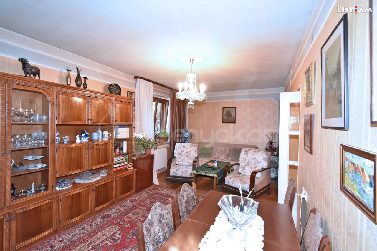 2 Սենյականոց Բնակարան Քարե Շենքում, 60քմ, 2/6 հարկ, Կապիտալ Վերանորոգված