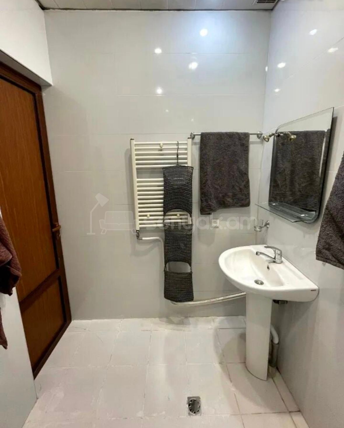 2 Սենյականոց Բնակարան, 67քմ, 6/7 հարկ, Դիզայներական Վերանորոգված, Կահավորված, Արևկող